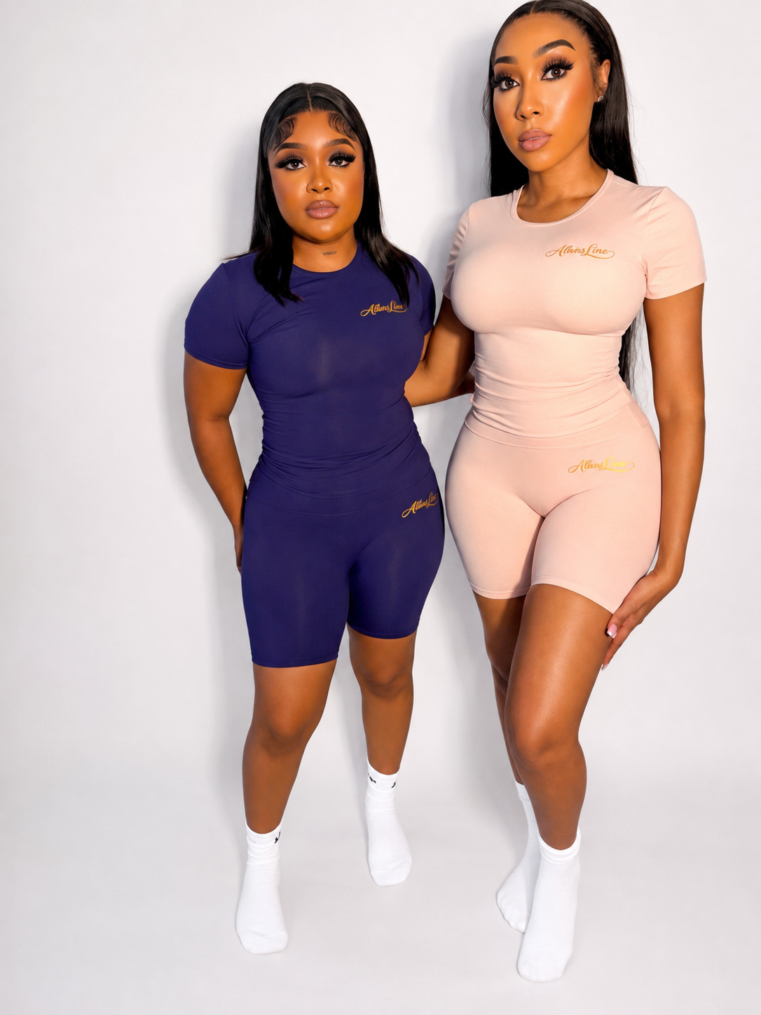 THE SIGNATURE SET